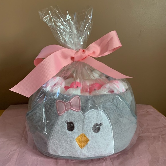 Other - 🌈HOST PICK! Girls Diaper Cake Penguin Bubble Bath Pink Rubber Duckies!